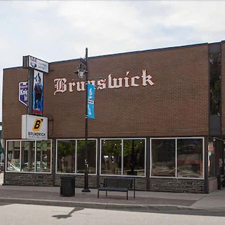 The Brunswick Hotel Complex Parry Sound Bagian luar foto